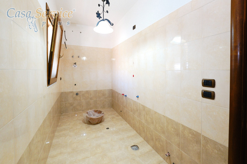 Immagine 16 di Villa in vendita  in Via Tazzoli a Ugento