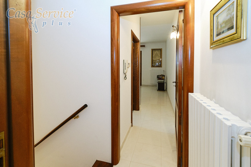 Immagine 19 di Villa in vendita  in Via Tazzoli a Ugento