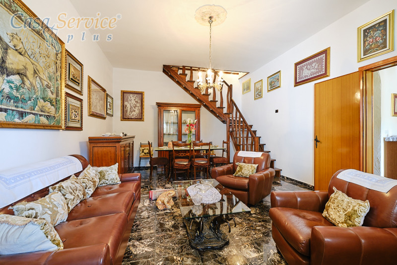 Immagine 23 di Villa in vendita  in Via Tazzoli a Ugento