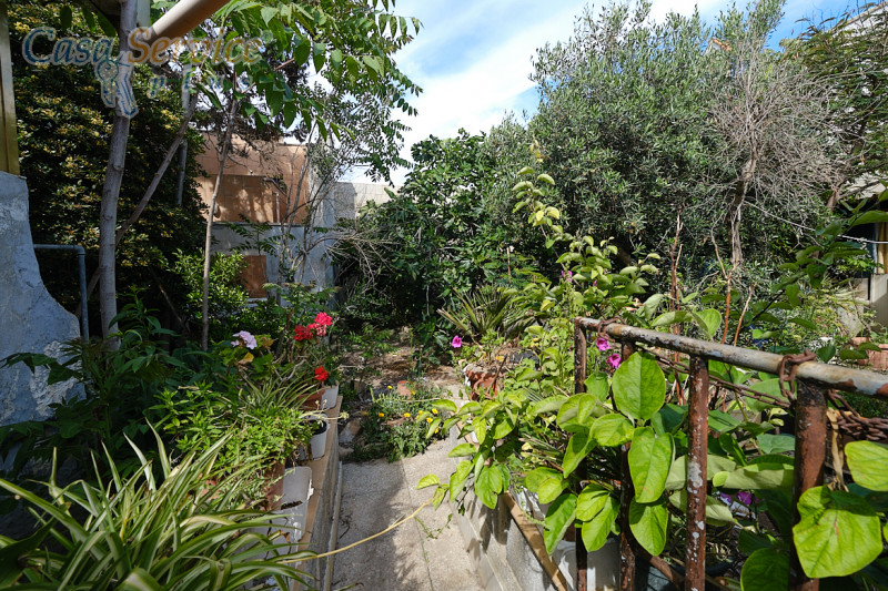 Immagine 33 di Villa in vendita  in Via Tazzoli a Ugento