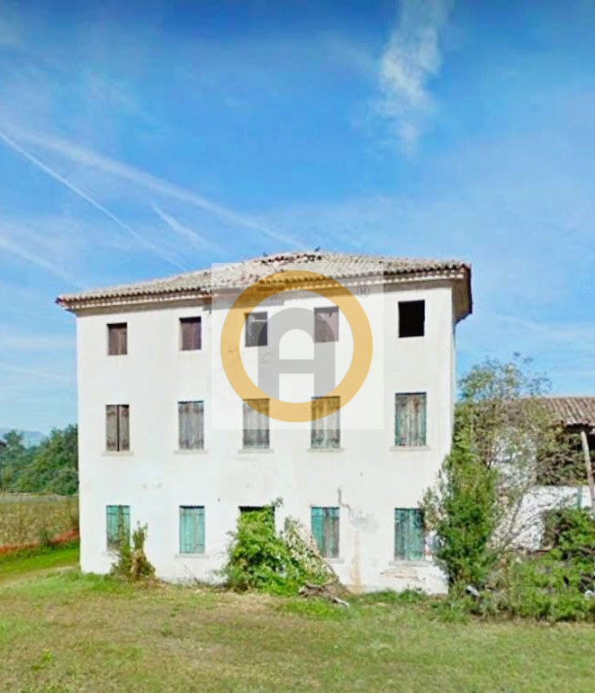 Immagine 4 di Rustico / casale in vendita  a Bassano Del Grappa