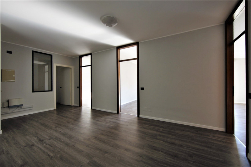 Immagine 2 di Ufficio in vendita  a Limena