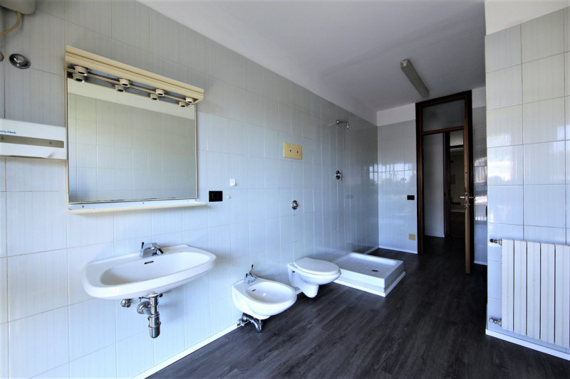 Immagine 5 di Ufficio in vendita  a Limena