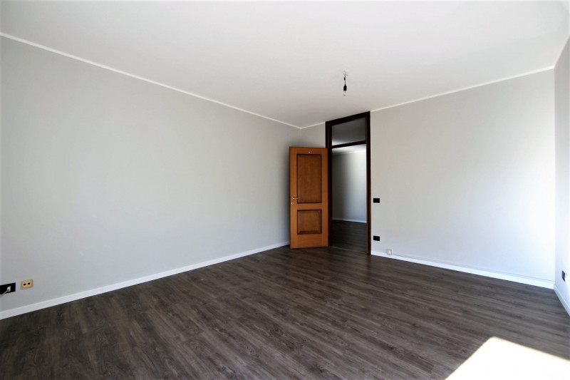 Immagine 7 di Ufficio in vendita  a Limena