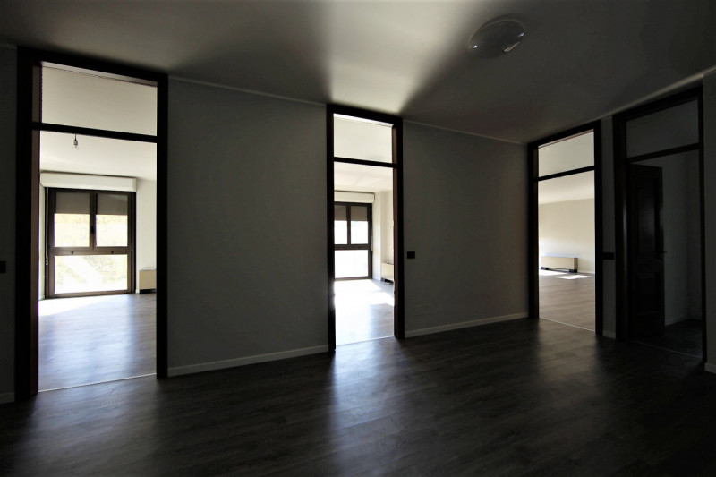 Immagine 11 di Ufficio in vendita  a Limena