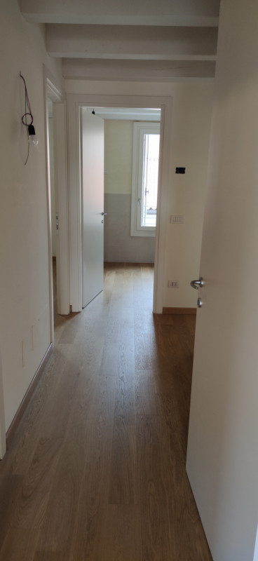 Immagine 2 di Casa indipendente in vendita  a Vicenza