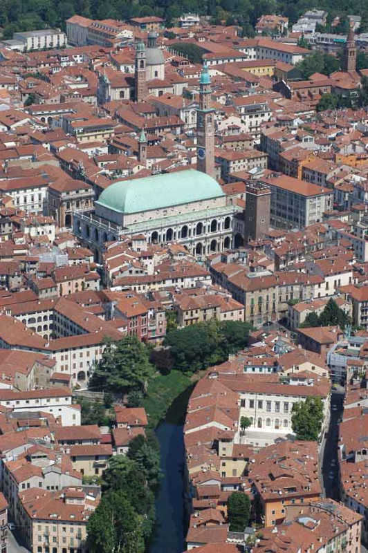 Immagine 5 di Casa indipendente in vendita  a Vicenza