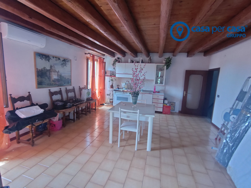 Immagine 6 di Casa indipendente in vendita  in Via Canal bianco Inferiore a Adria