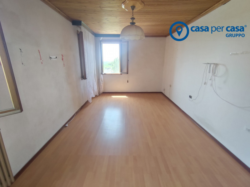 Immagine 15 di Casa indipendente in vendita  in Via Canal bianco Inferiore a Adria