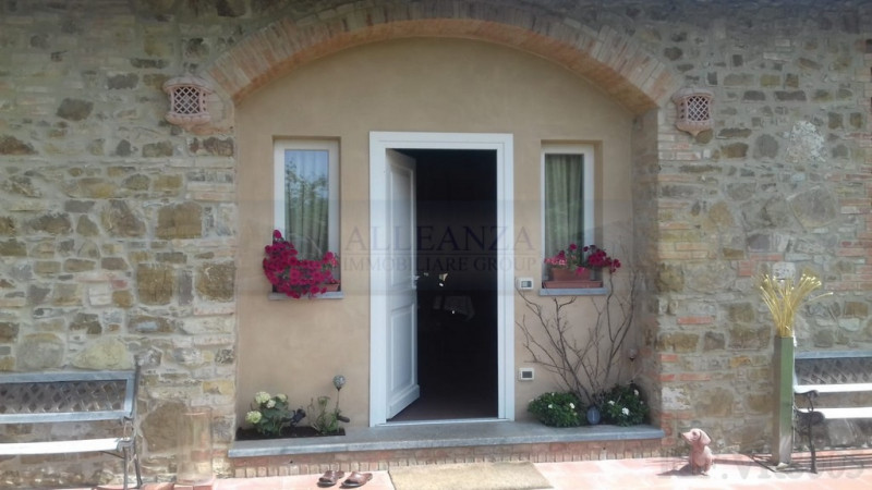 Immagine 2 di Rustico / casale in vendita  in Mercatale a San Casciano In Val Di Pesa