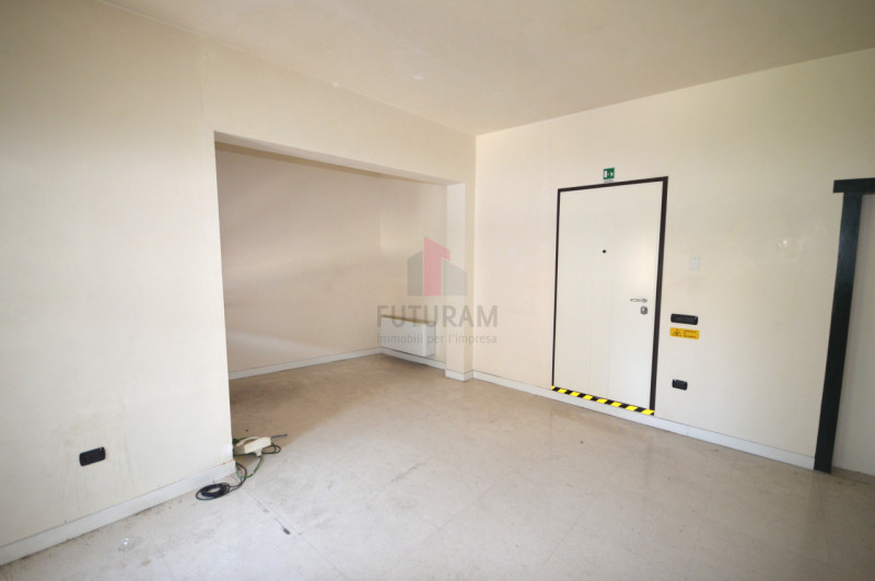 Immagine 7 di Ufficio in vendita  in vicenza viale san lazzaro a Vicenza
