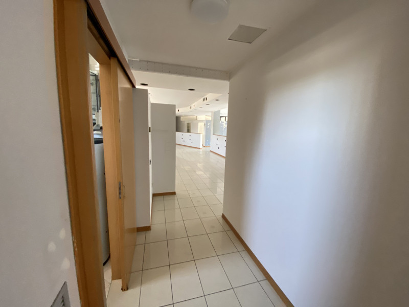 Immagine 18 di Negozio in affitto  in via Europa a Rubano