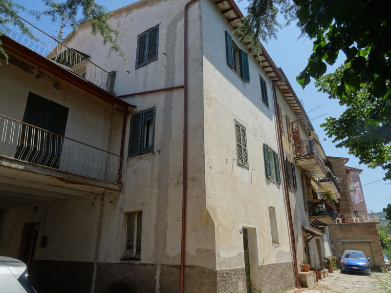 Immagine 4 di Casa indipendente in vendita  in Via El Frate a Deruta