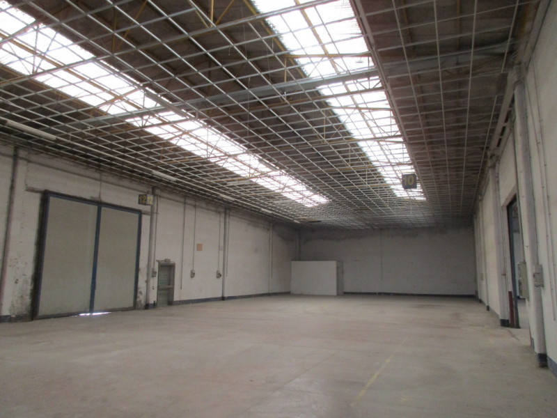 Immagine 8 di Capannone industriale in vendita  a Padova