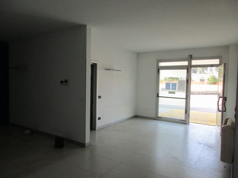 Immagine 13 di Capannone industriale in vendita  a Padova