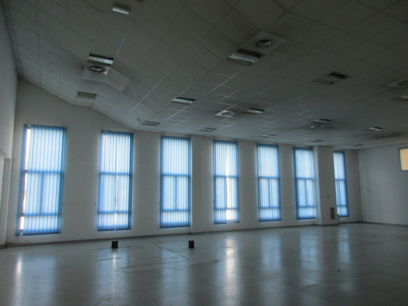 Immagine 15 di Capannone industriale in vendita  a Padova