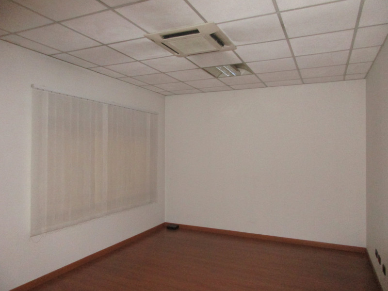 Immagine 16 di Capannone industriale in vendita  a Padova