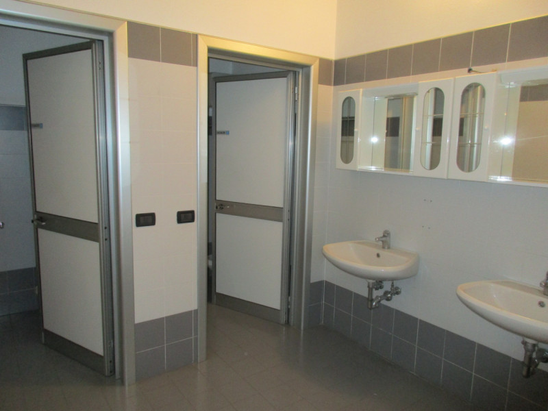 Immagine 19 di Capannone industriale in vendita  a Padova