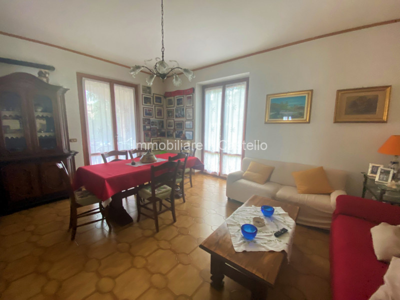 Immagine 10 di Appartamento in vendita  in i guidonami a Castiglione Del Lago