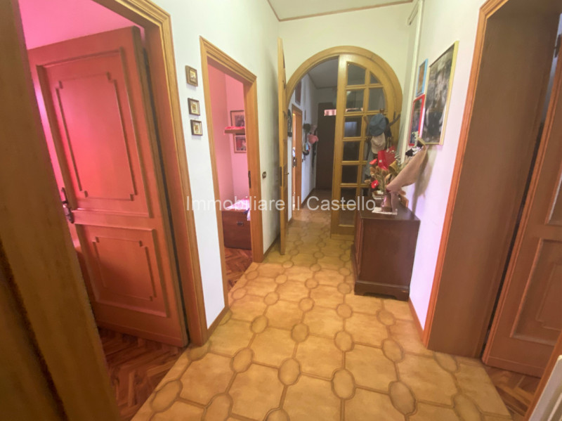 Immagine 15 di Appartamento in vendita  in i guidonami a Castiglione Del Lago