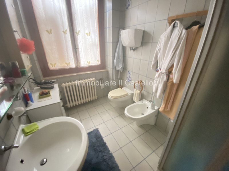 Immagine 20 di Appartamento in vendita  in i guidonami a Castiglione Del Lago