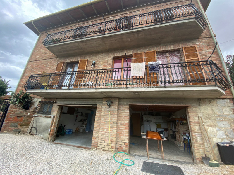 Immagine 25 di Appartamento in vendita  in i guidonami a Castiglione Del Lago