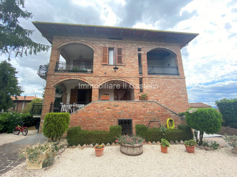 Immagine 30 di Appartamento in vendita  in i guidonami a Castiglione Del Lago