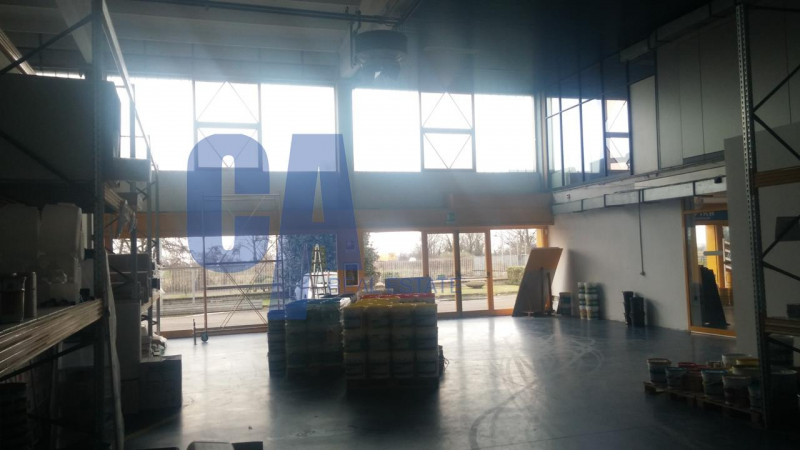 Immagine 12 di Magazzino in vendita  in STRADA PROVINCIALE PROVINCIALE 40 a Siziano