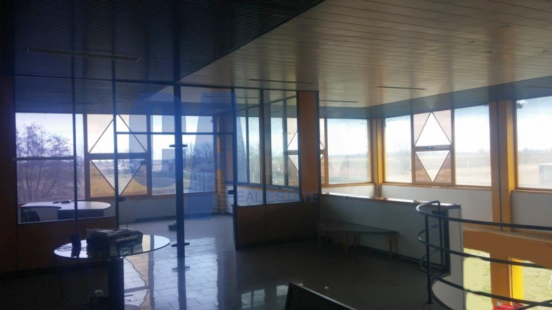 Immagine 18 di Laboratorio in vendita  in STRADA PROVINCIALE PROVINCIALE 40 a Siziano