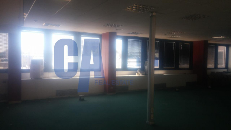 Immagine 13 di Palazzo in affitto  in VIA GALLARATE a Milano