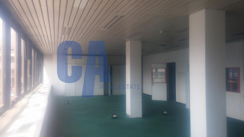 Immagine 23 di Palazzo in affitto  in VIA GALLARATE a Milano