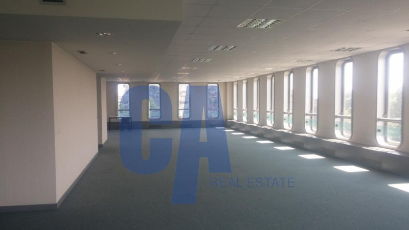 Immagine 9 di Palazzo in vendita  in VIA ABRUZZI a Peschiera Borromeo