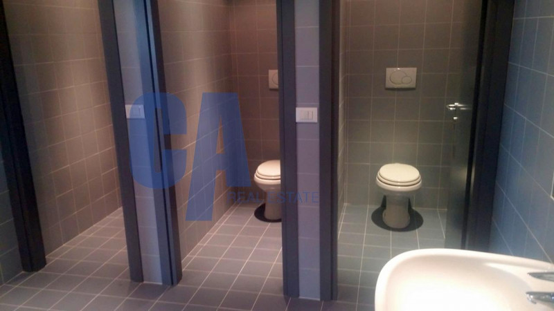 Immagine 12 di Palazzo in vendita  in VIA ABRUZZI a Peschiera Borromeo