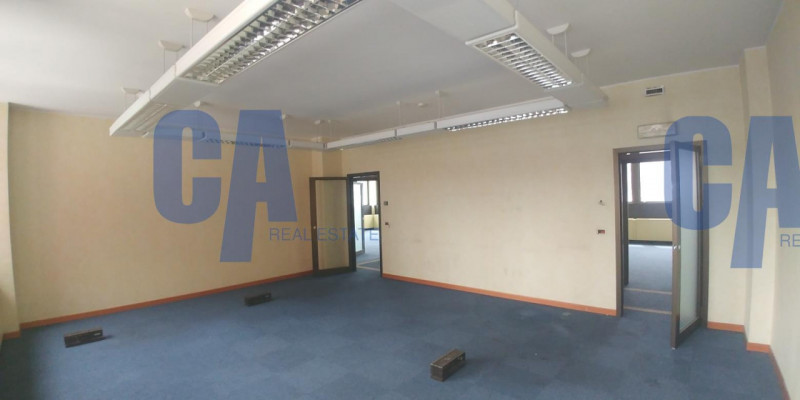 Immagine 4 di Ufficio in affitto  in PIAZZALE MACIACHINI CARLO a Milano