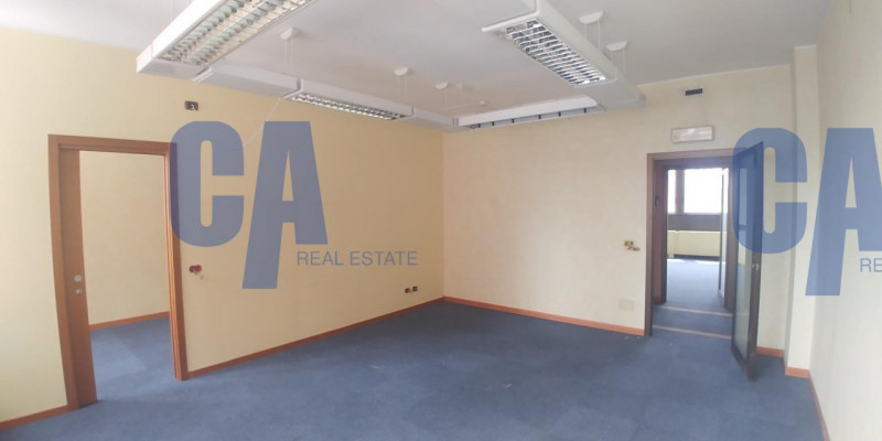 Immagine 12 di Ufficio in affitto  in PIAZZALE MACIACHINI CARLO a Milano