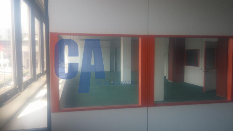 Immagine 10 di Ufficio in affitto  in VIA GALLARATE a Milano