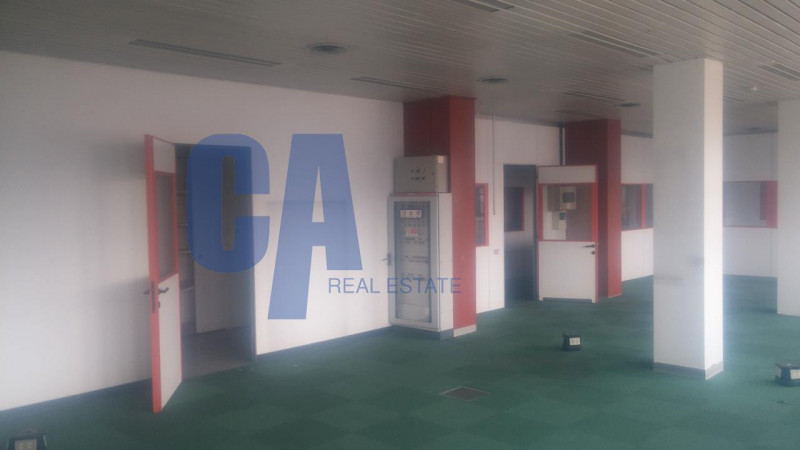 Immagine 12 di Ufficio in affitto  in VIA GALLARATE a Milano