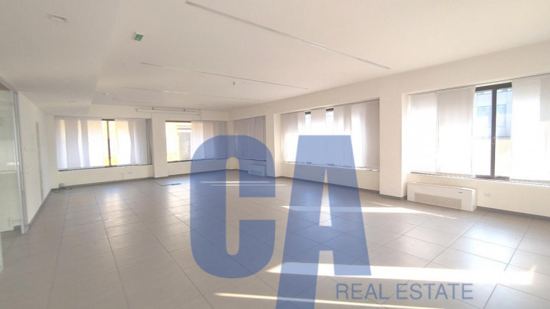 Immagine 10 di Ufficio in affitto  in VIA GALLARATE a Milano