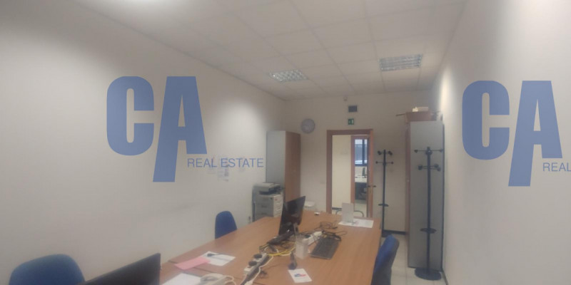 Immagine 9 di Ufficio in affitto  in VIA BURONA a Vimodrone