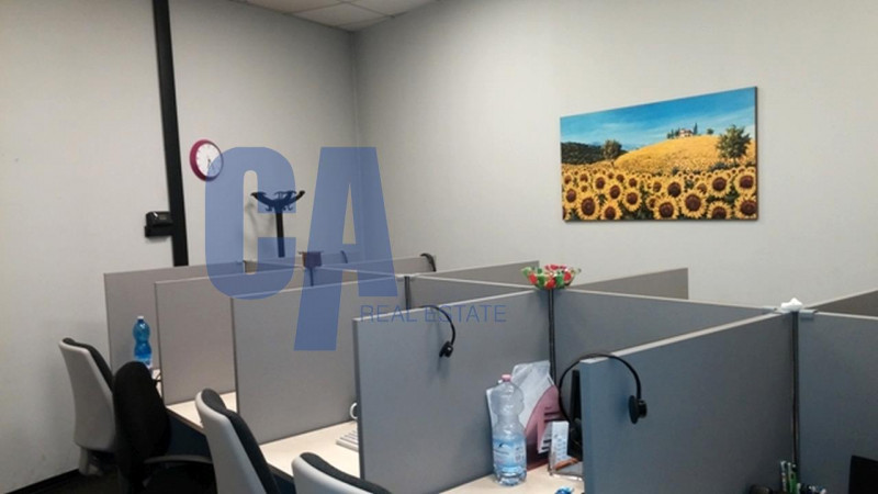 Immagine 8 di Attività commerciale in vendita  in VIA TERTULLIANO a Milano