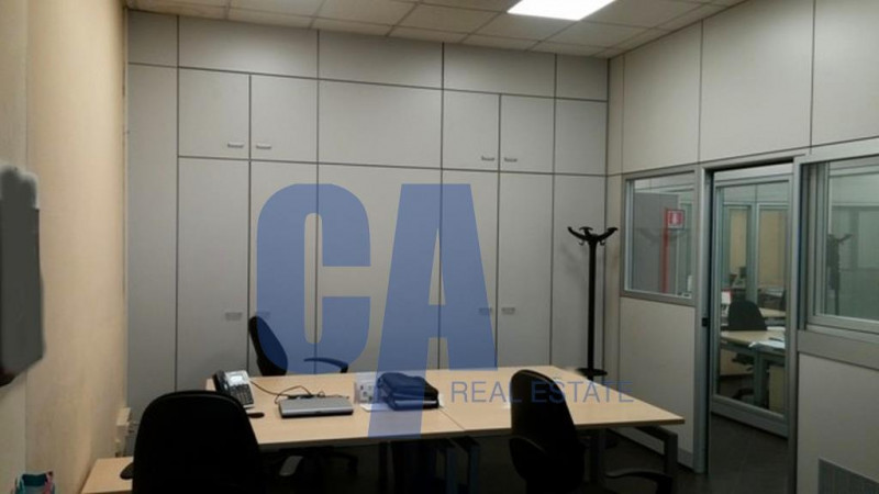 Immagine 9 di Attività commerciale in vendita  in VIA TERTULLIANO a Milano