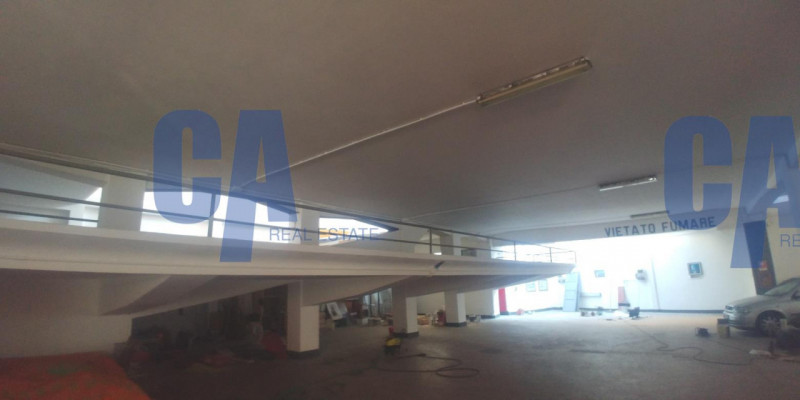 Immagine 3 di Capannone industriale in affitto  in VIA MICHELINO DA BESOZZO a Milano