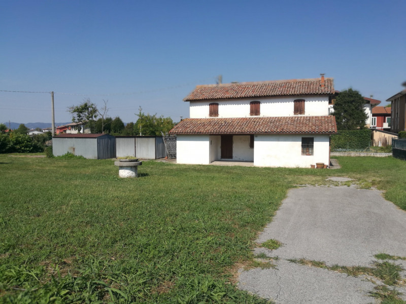 Immagine 1 di Casa indipendente in vendita  in Via Roma a Cervarese Santa Croce