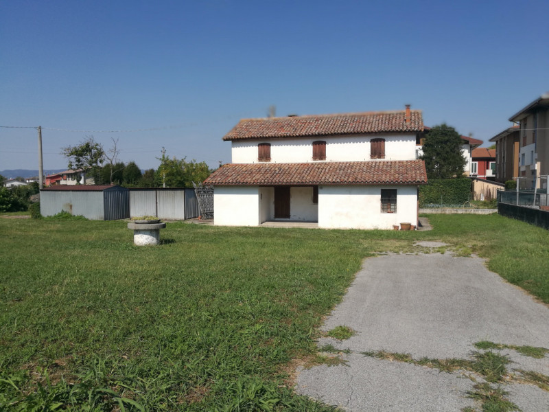 Immagine 2 di Casa indipendente in vendita  in Via Roma a Cervarese Santa Croce