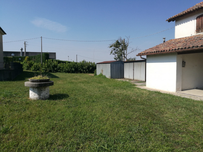 Immagine 3 di Casa indipendente in vendita  in Via Roma a Cervarese Santa Croce