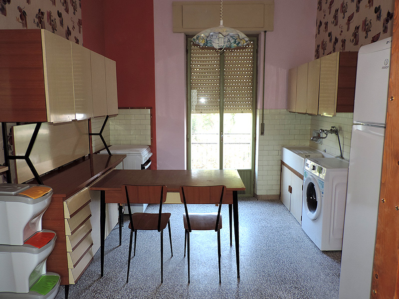 Immagine 4 di Camera in affitto  in Via Omicini a Perugia