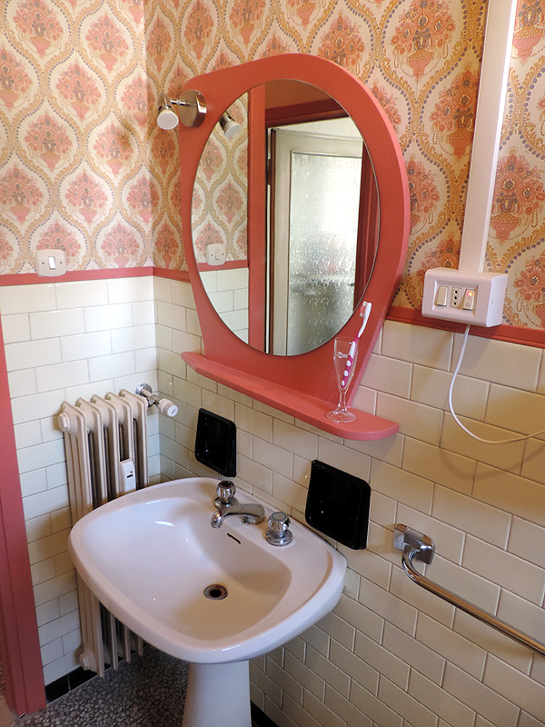 Immagine 7 di Camera in affitto  in Via Omicini a Perugia