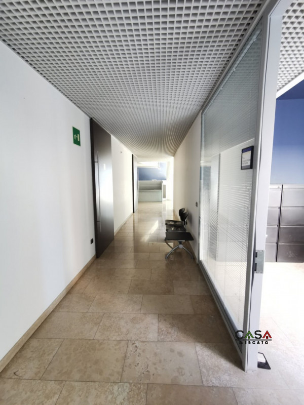 Immagine 4 di Negozio in vendita  in Piazza della Vittoria a Cordenons