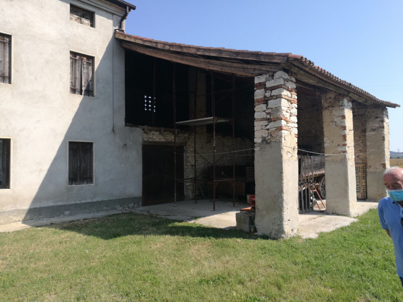 Immagine 6 di Rustico / casale in vendita  in Via Lovolo a Rovolon
