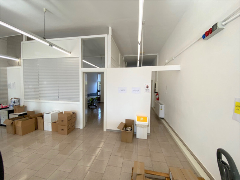 Immagine 5 di Negozio in vendita  in Via Ponte di Riva a Cartura